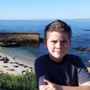 Meet your Posher, Kelley