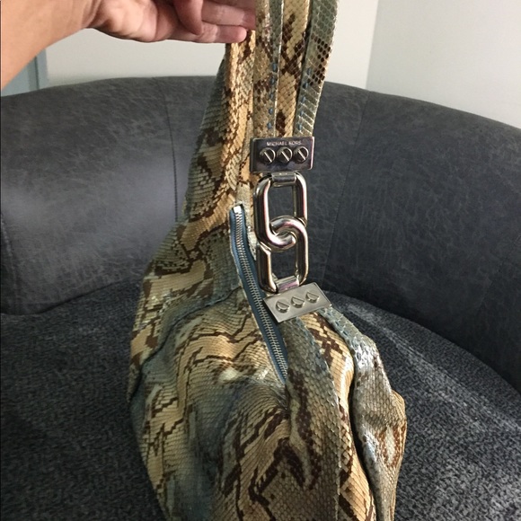 Michael Kors Suzi Python Hobo Bag. - Picture 2 of 8