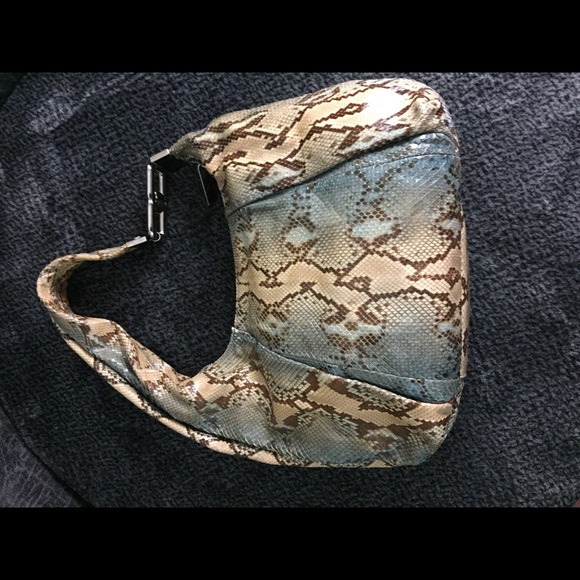 Michael Kors Suzi Python Hobo Bag. - Picture 3 of 8