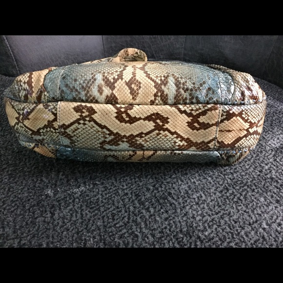 Michael Kors Suzi Python Hobo Bag. - Picture 6 of 8