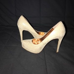 BCBG platform pumps