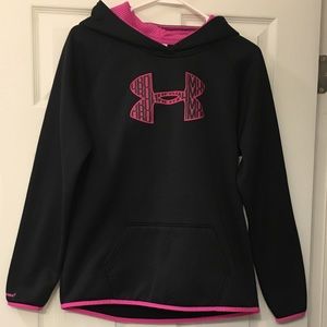 Black girls Underarmour sweatshirt.
