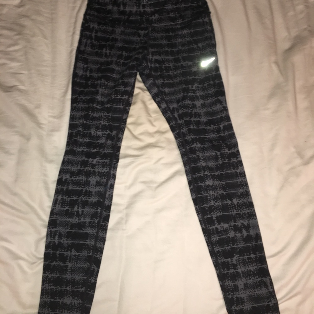 Women's Nike printed dri-fit epic run leggings