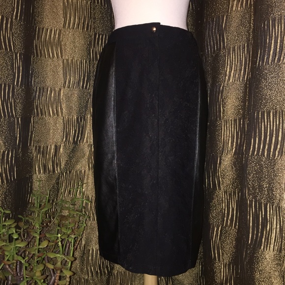 Bagatelle Skirt - Picture 1 of 7