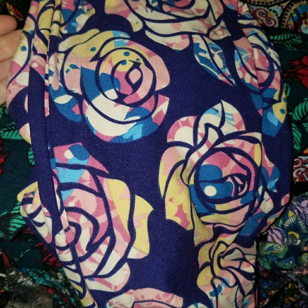 Lularoe Beauty and the Beast leggings TC