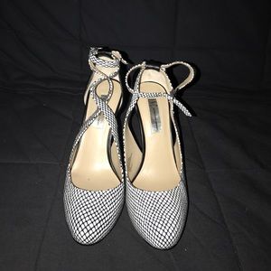 BCBG black and white platform