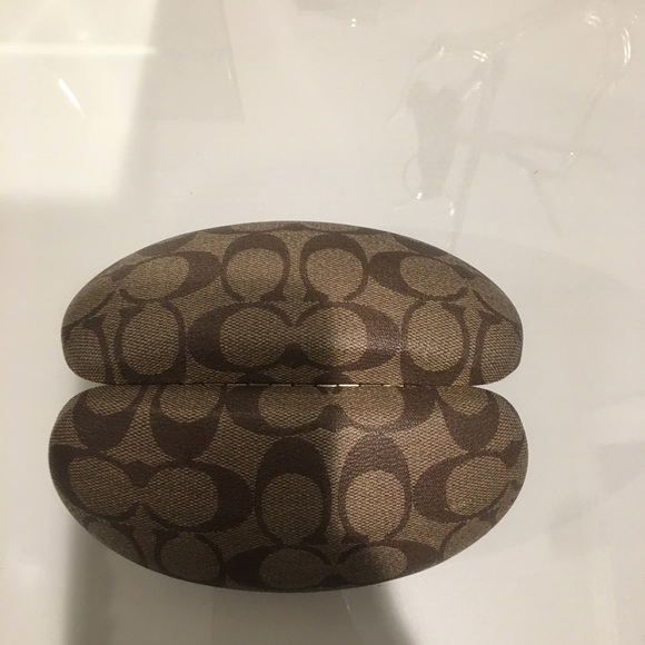 Coach sunglasses case - Picture 3 of 3