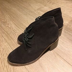 Dolce Vita brown suede booties