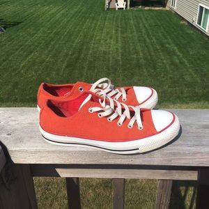 Converse All Stars. Women's size 8 (run large)