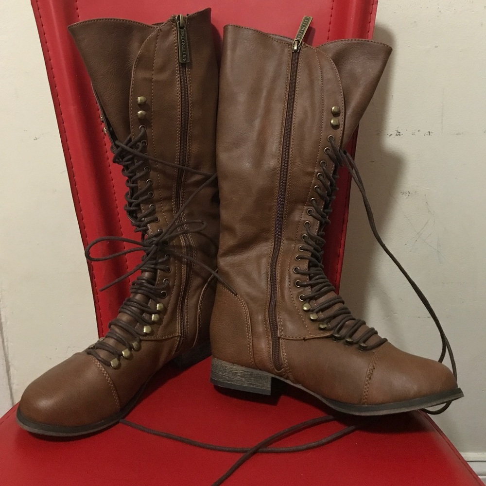 Brand new brown lace up boots