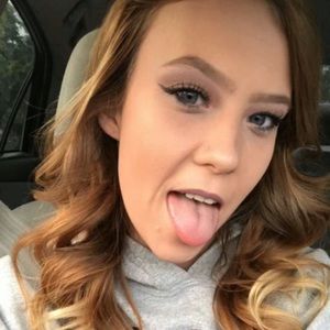 Meet your Posher, Kira