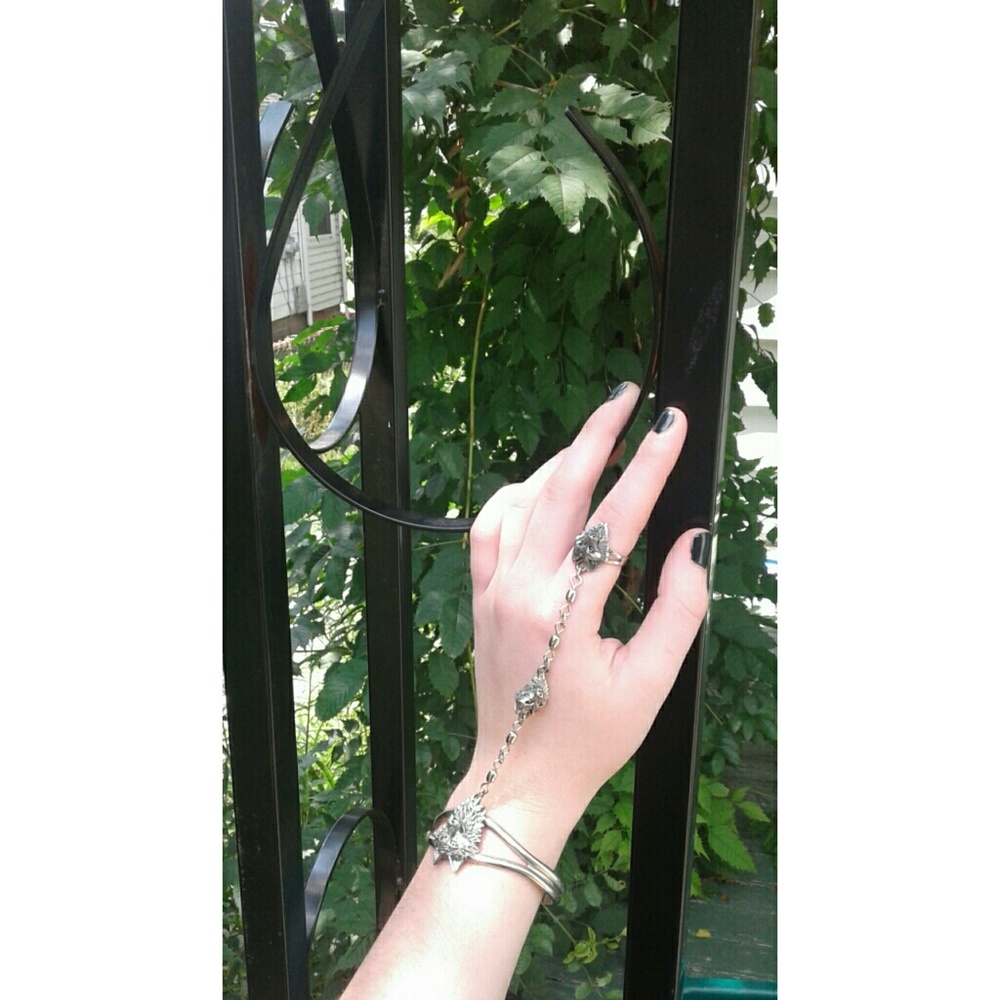 Wolf bracelet/ring cuff (vintage)