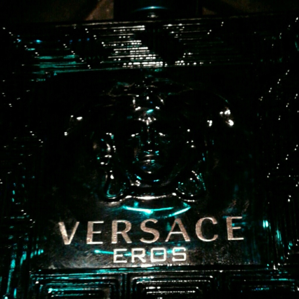 Meet your Posher, Tomas