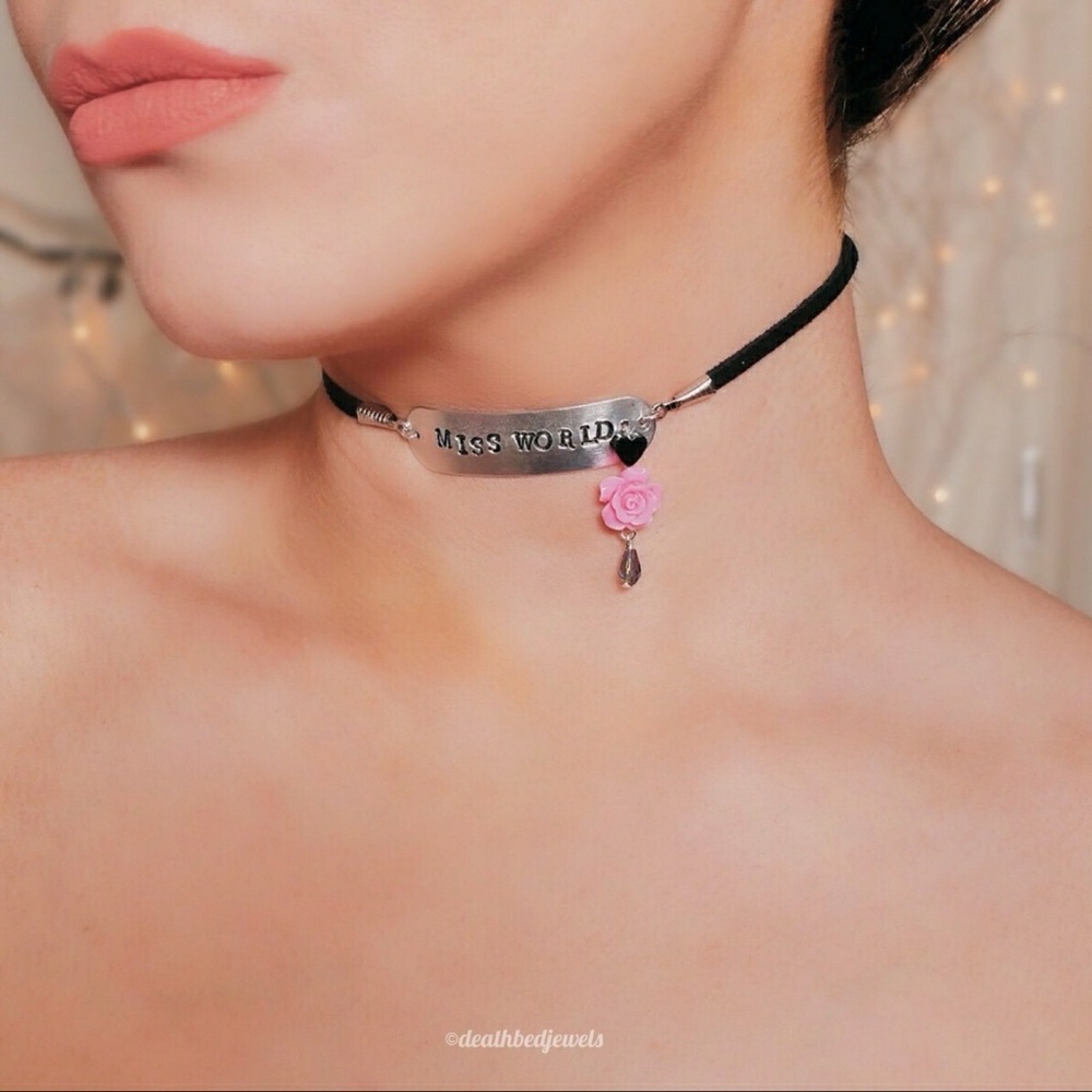 💎NEW💎 Miss World Hand Stamped Suede Choker