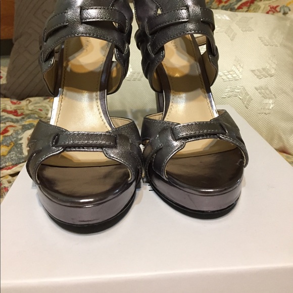 Calvin Klein heels - Picture 2 of 7