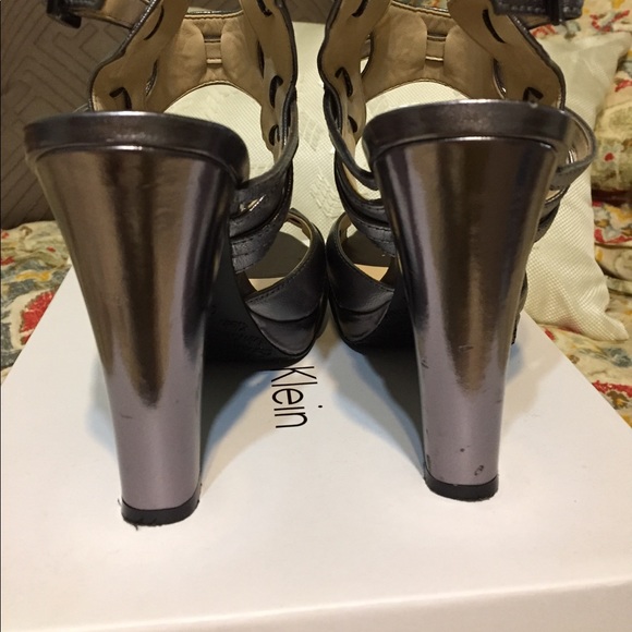 Calvin Klein heels - Picture 3 of 7