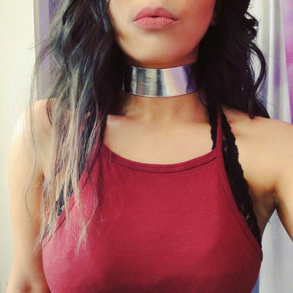 💎NEW💎 Metallic Silver Leather Choker