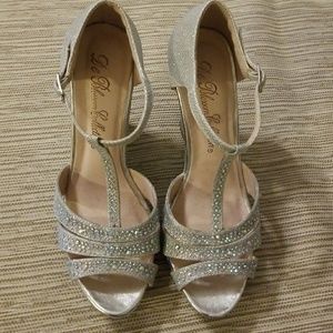 Like new Silver heels with rhinestones