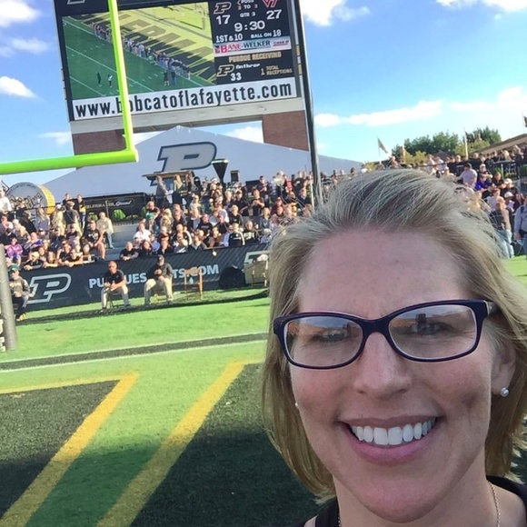 Meet the Posher, Joan - Picture 5 of 5