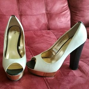 Mossimo heels