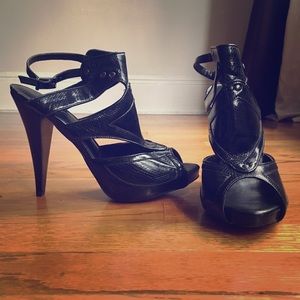 NWOT Gladiator Heels