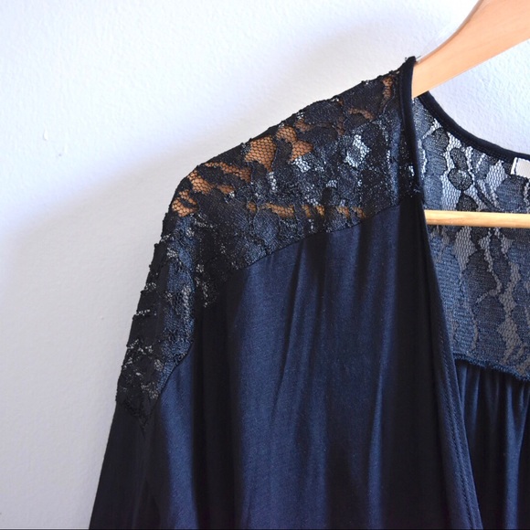 3X Left High Low Front Twist Long Sleeve Top - Picture 5 of 7