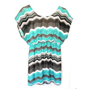 Geometric Design Teal white and Black Short Dress