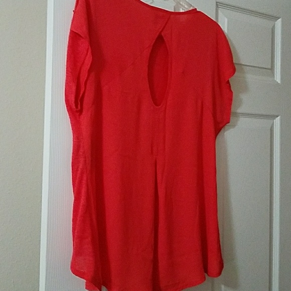 Top - Picture 3 of 3