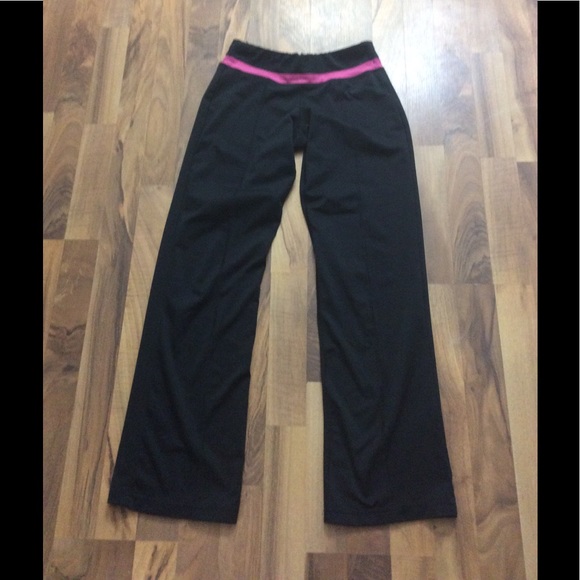 Nike Pants - 5 for $25 SALE !! Nike Size XS Dri-Fit Yoga Pants