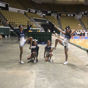 Meet your Posher, Hilary