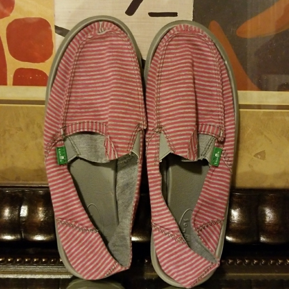 Sanuk sandal shoes