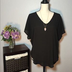 Lush Loose Fitting Blouse Small