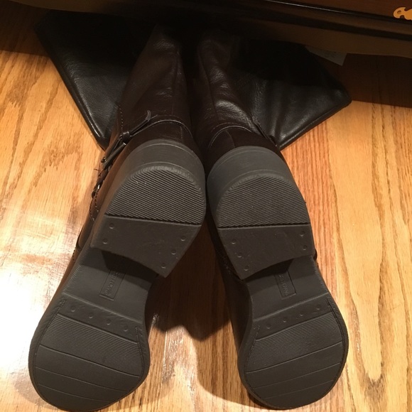 New Croft&Barrow Brown knee high boots SZ 6M - Picture 3 of 4
