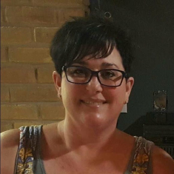 Meet your Posher, Kim - Picture 1 of 1