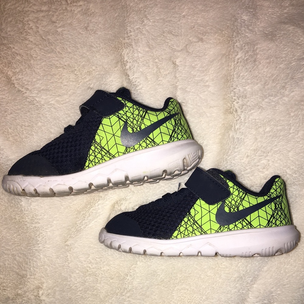 Boys toddler Nike's