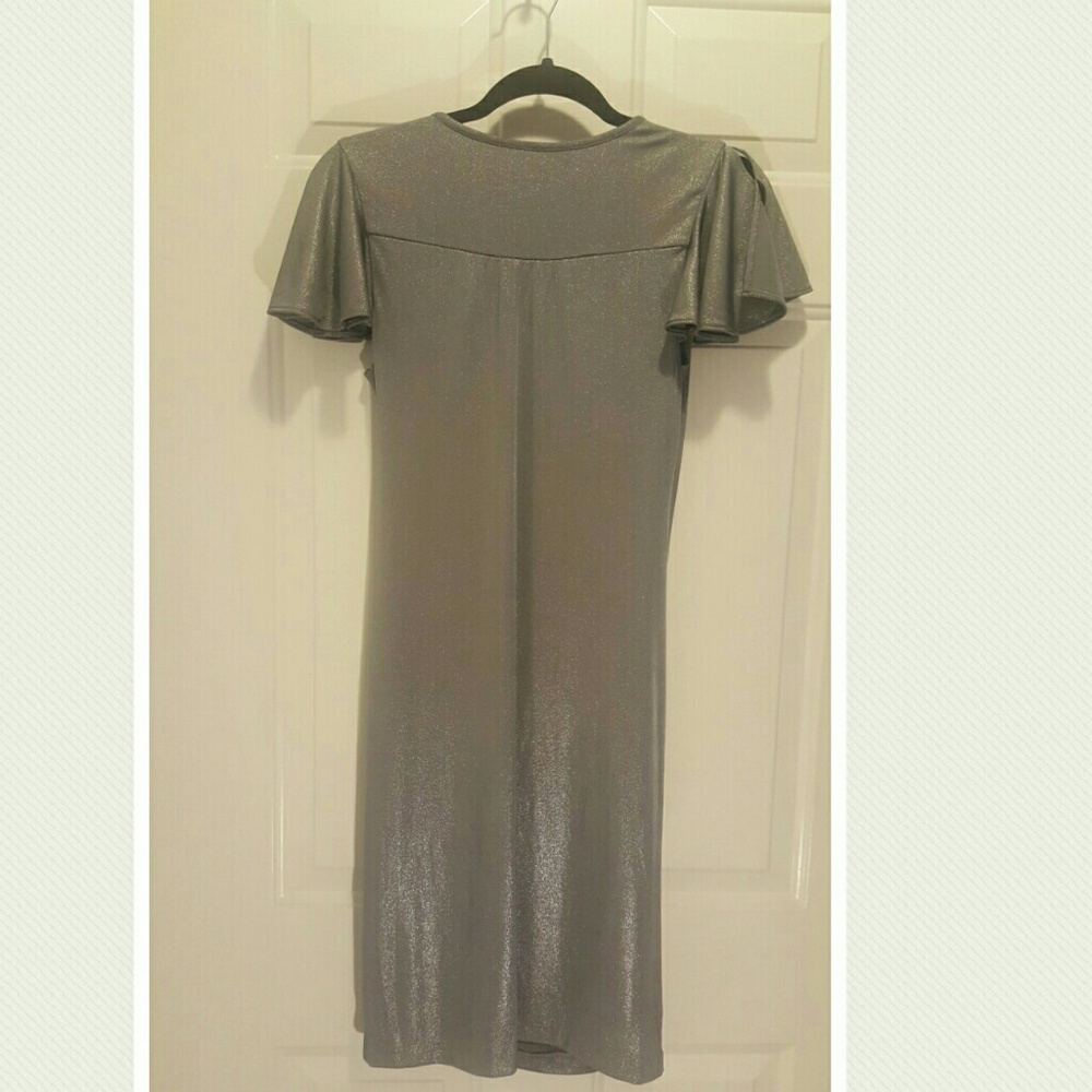 Dress - Picture 2 of 5