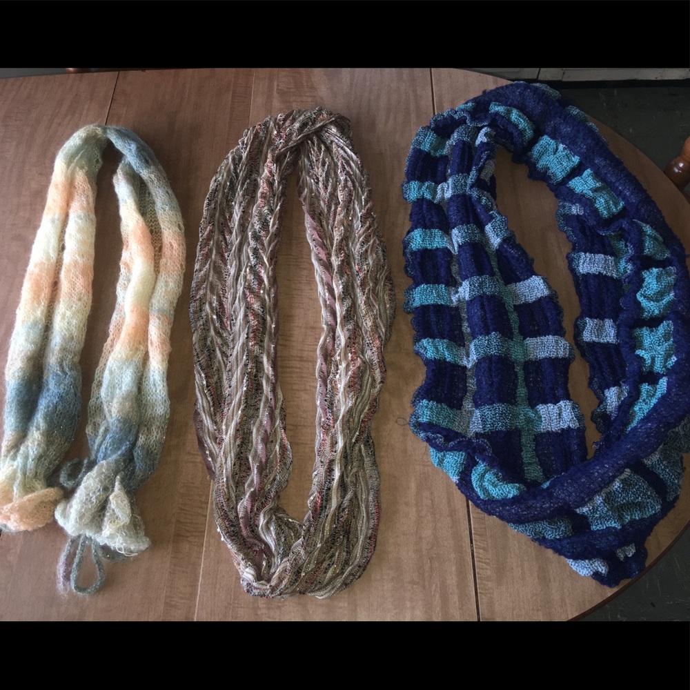 Bundle of two infinity scarves & one hand knit