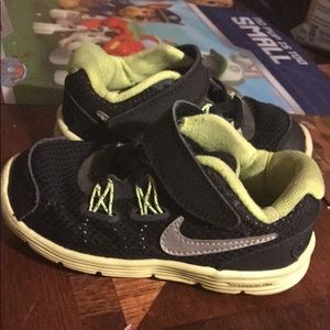 7c Nike tennis shoes