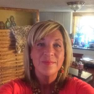 Meet your Posher, Cynthia