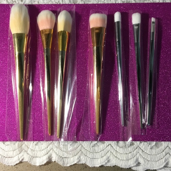 Rose Gold-Silver Plated Makeup Brushes - Picture 3 of 5