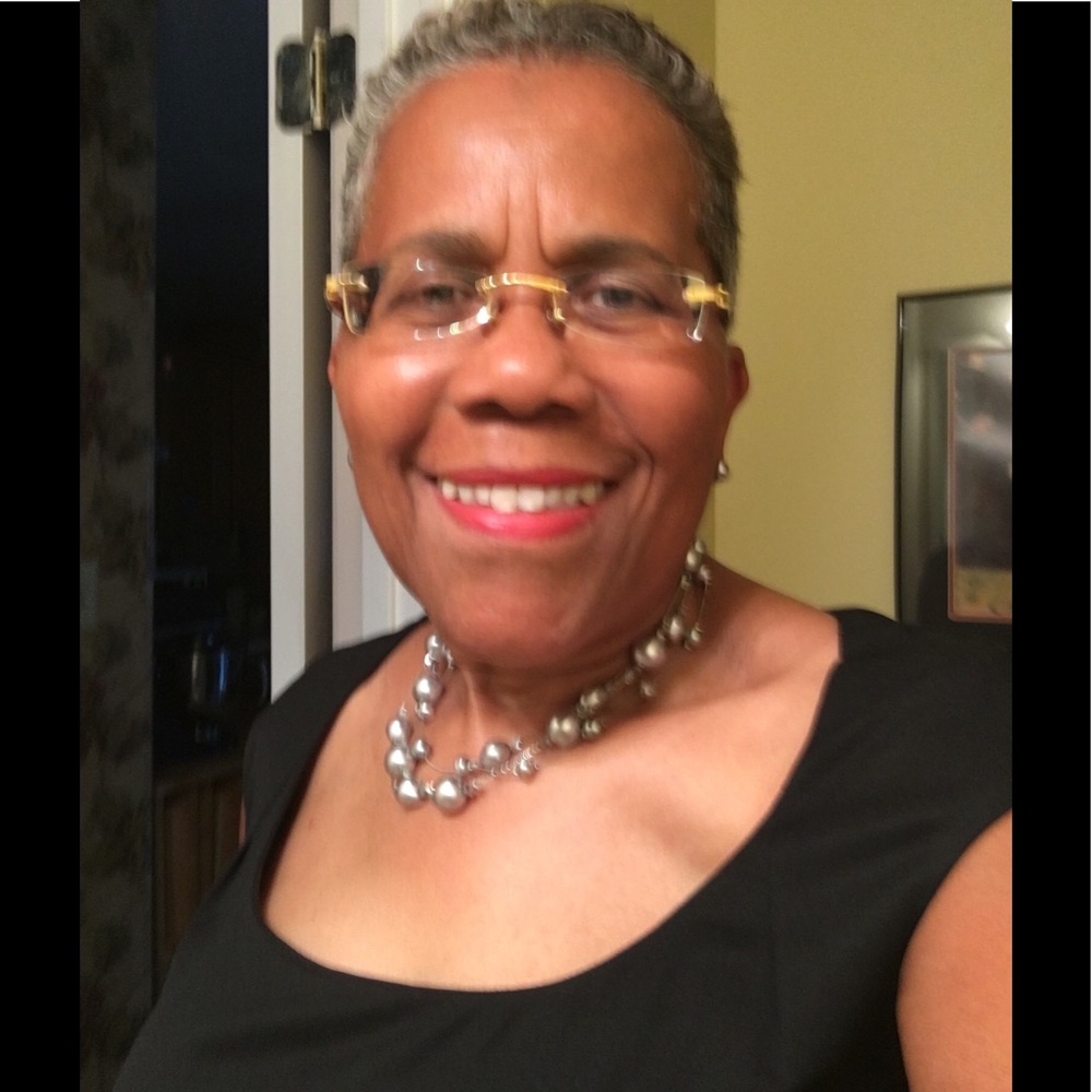 Meet your Posher, Sandra