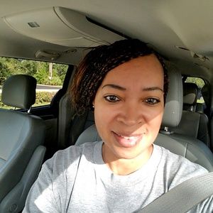 Meet your Posher, Leneice