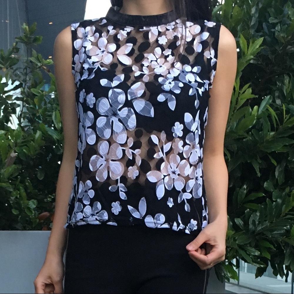 One left! NWT flower semi sheer sleeveless top