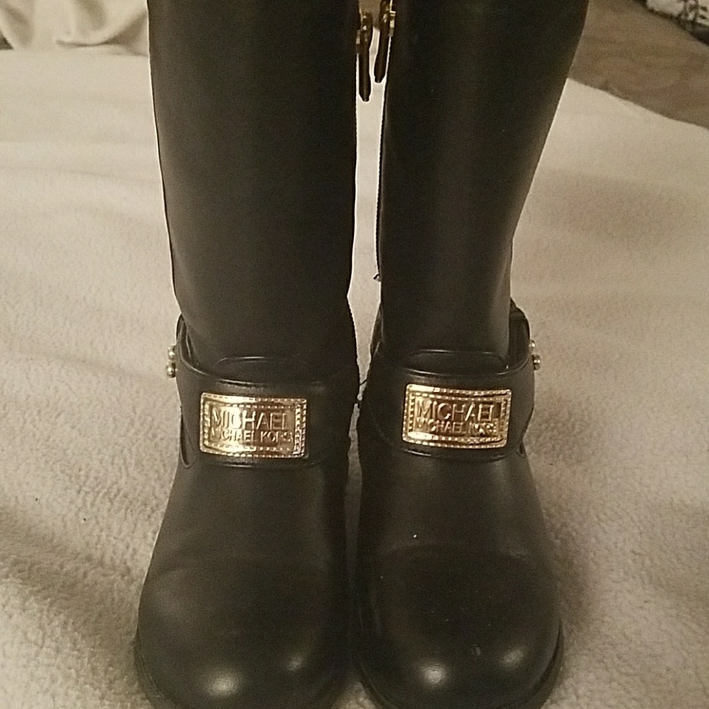 Toddler girls riding boots