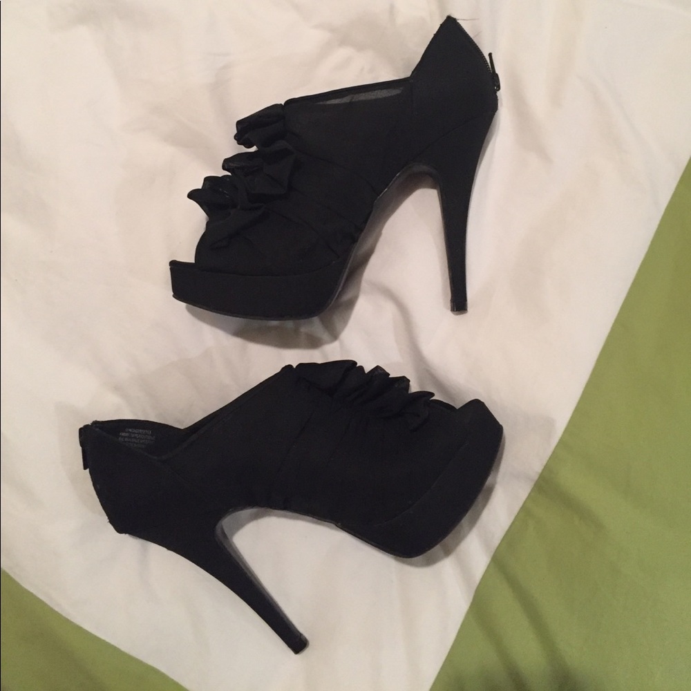 Mesh high heels, worn once!