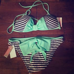 BRAND NEW Mint Black & White Bow Bikini