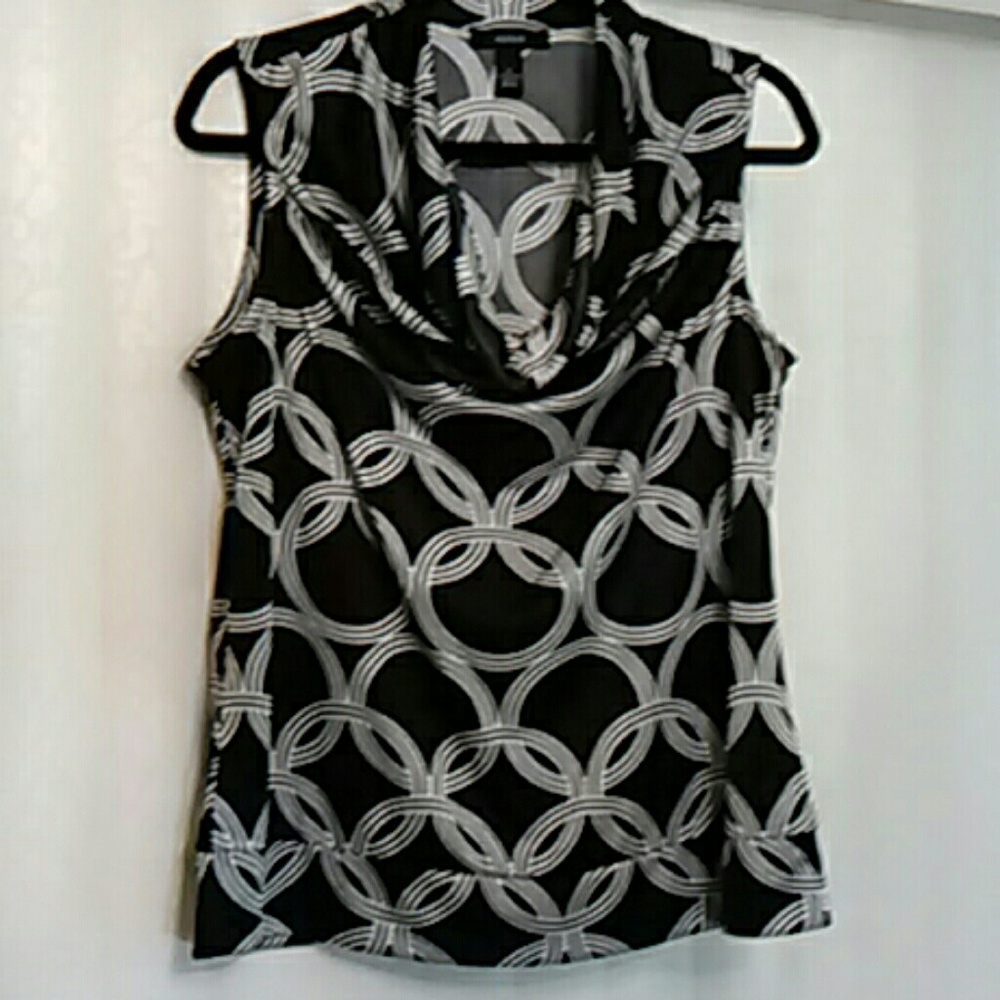 From ALFANI this blouse features: