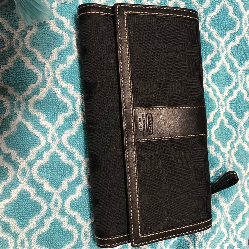 Authentic Used Coach Long Wallet