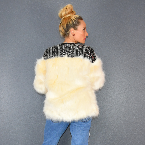 💋LAST 1💋STUNNING FAUX FUR COAT SASSY DETAILS - Picture 3 of 4
