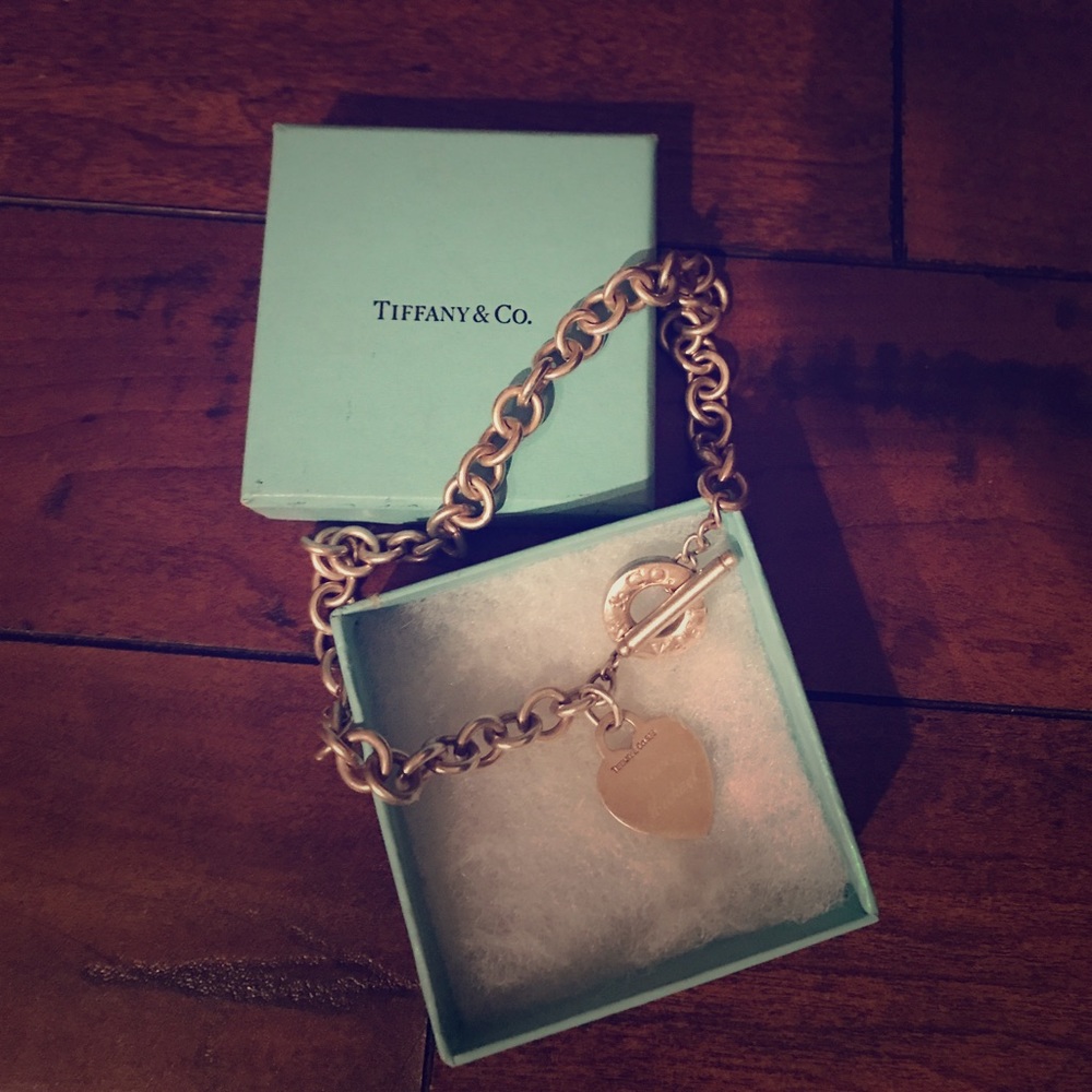 Authentic Tiffany & Co Heart Toggle Chain Necklace